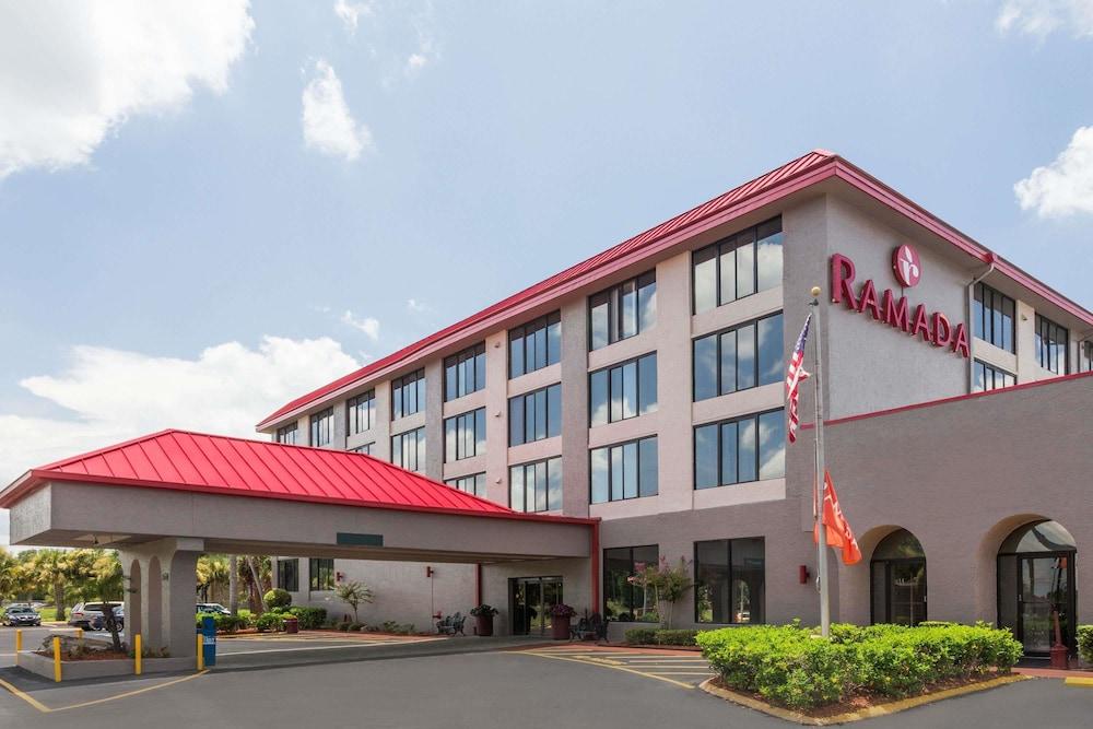 Lakeland Hotel Exterior photo