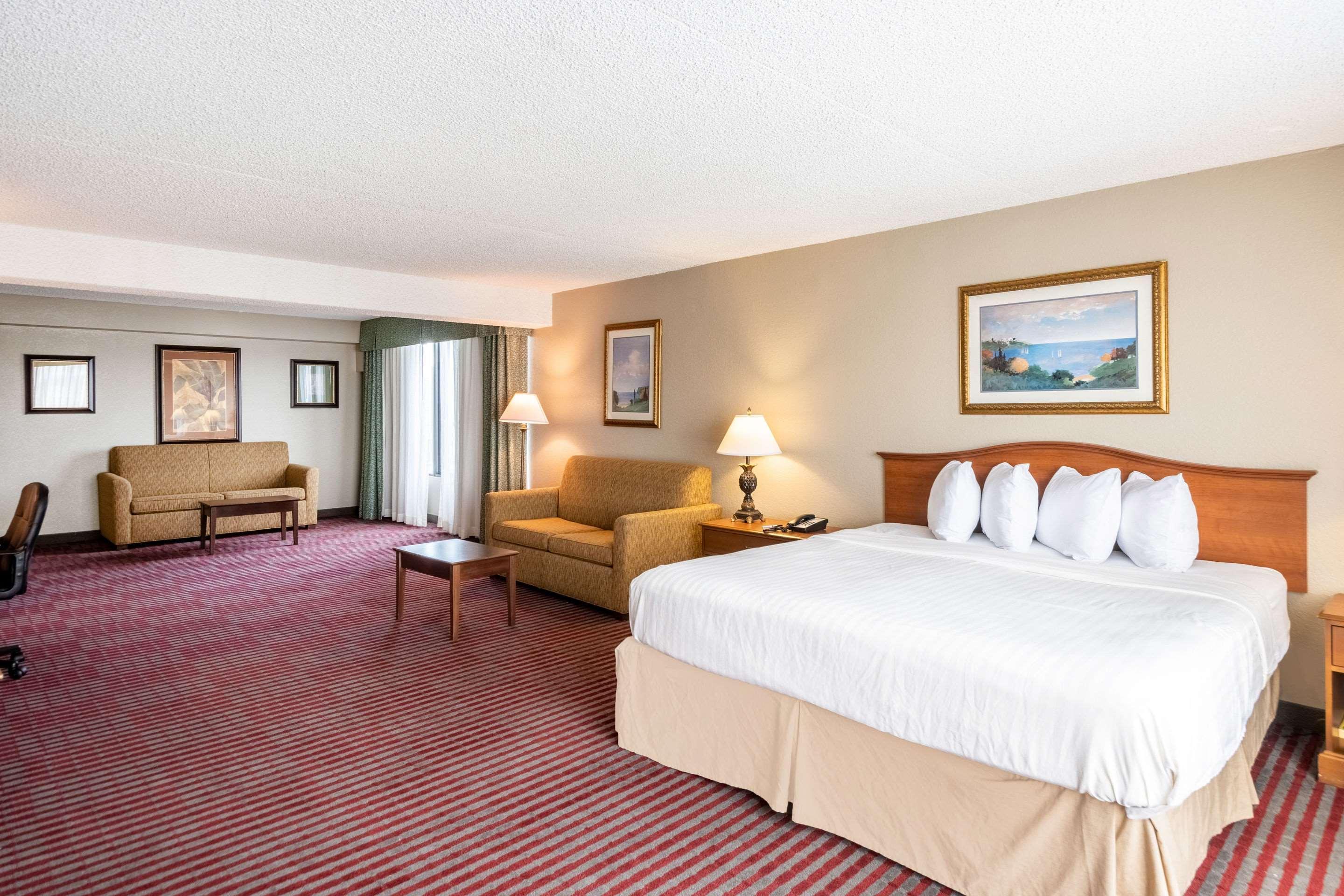 Lakeland Hotel Exterior photo