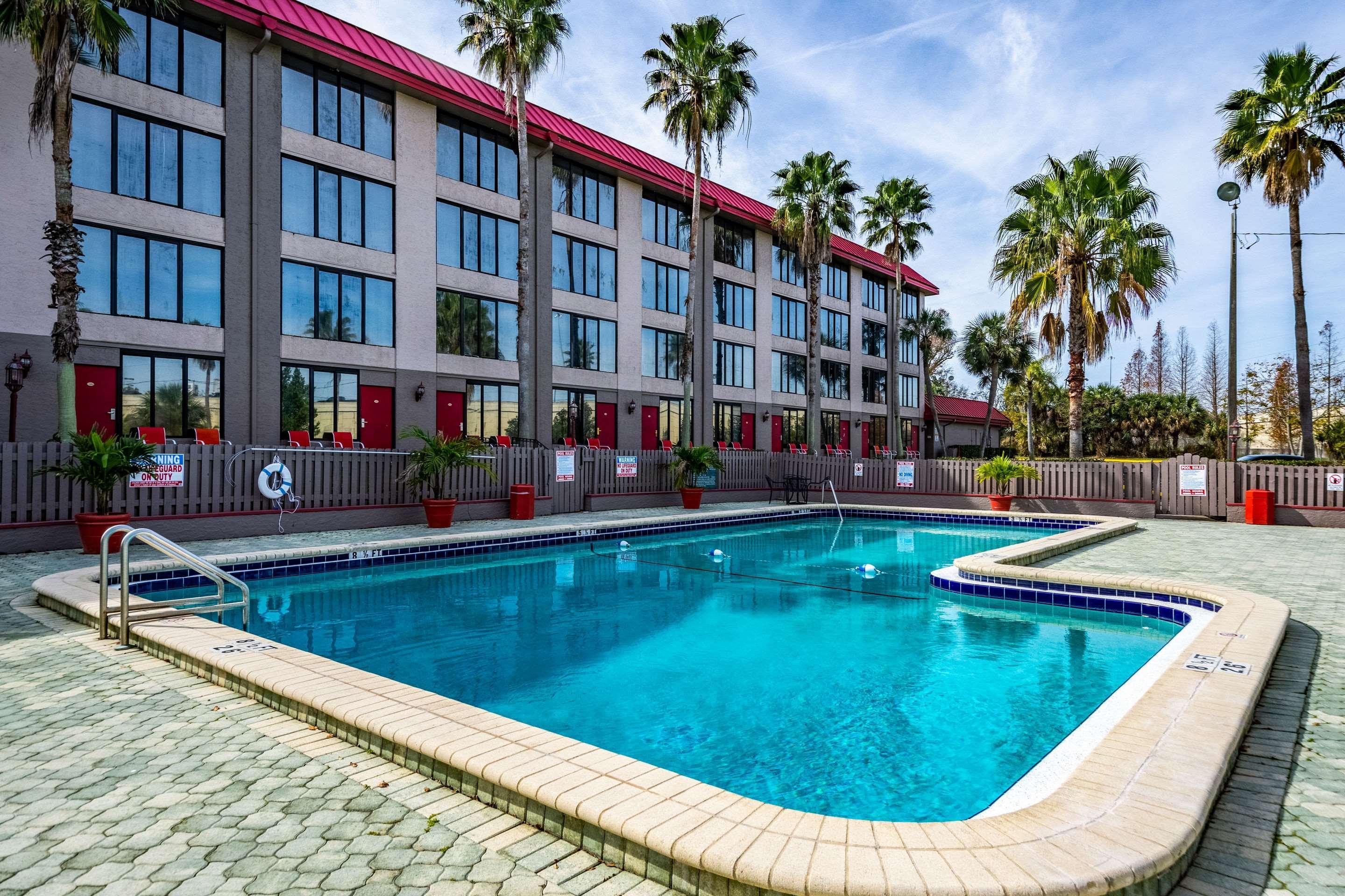 Lakeland Hotel Exterior photo